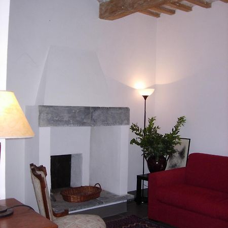 Gli Appartamenti Di Torre Bertona 托迪 外观 照片